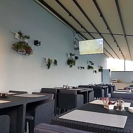 Turquoise Boutique Mamaia Nord Hotel 3*